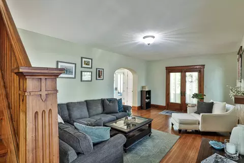 3798 Hyde Park Ave, Cincinnati, OH 45209 photo 9