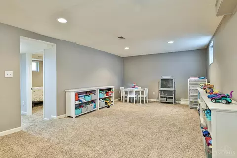 3798 Hyde Park Ave, Cincinnati, OH 45209 photo 29
