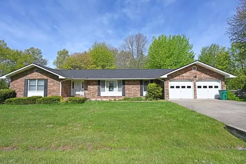 105 Hammerstone Way, Mount Orab, OH 45154