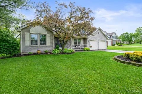 7770 Meadow Crest Ct, Maineville, OH 45039