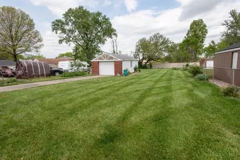 Exterior - 736 Maple Dr, Reading, OH 45215 photo 5 of 8