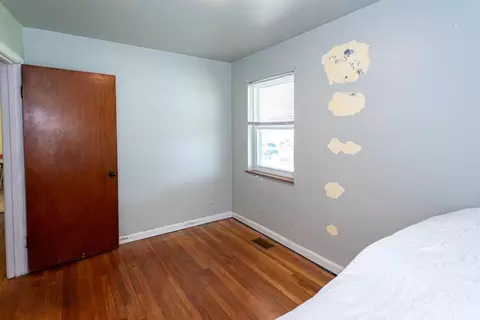 Bedroom - 736 Maple Dr, Reading, OH 45215 photo 1 of 6