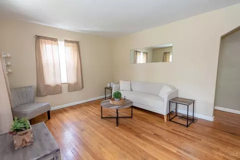 Living - 736 Maple Dr, Reading, OH 45215 photo 1 of 6