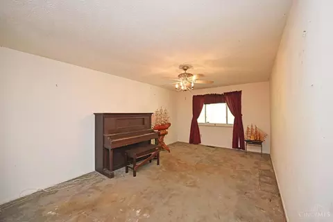 8340 Vicksburg Dr, Cincinnati, OH 45249 photo 9