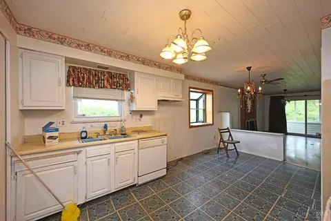 8340 Vicksburg Dr, Cincinnati, OH 45249 photo 17