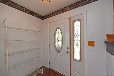 8340 Vicksburg Dr, Cincinnati, OH 45249 photo 8