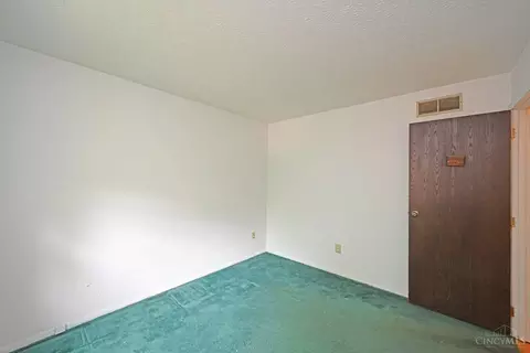 8340 Vicksburg Dr, Cincinnati, OH 45249 photo 48