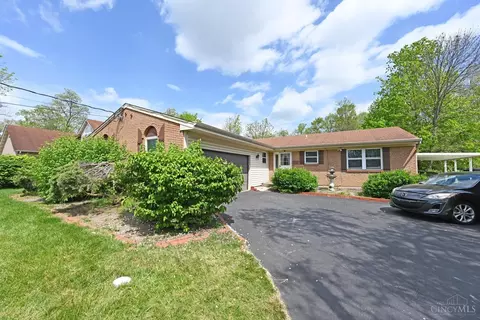 8340 Vicksburg Dr, Cincinnati, OH 45249 photo 3