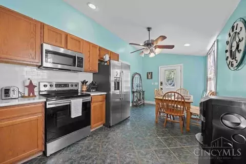 Kitchen - 717 Bradbury Rd, Cincinnati, OH 45245 photo 1 of 3