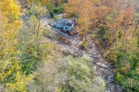 View/Area - 717 Bradbury Rd, Cincinnati, OH 45245 photo 3 of 4