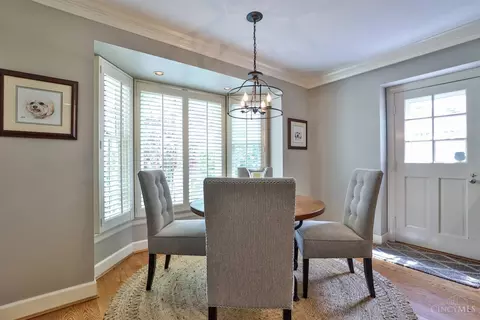 Dining - 930 Edwards Rd, Cincinnati, OH 45208 photo 5 of 5