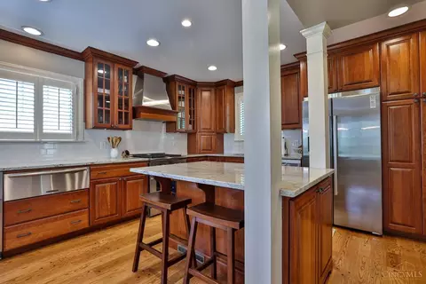Kitchen - 930 Edwards Rd, Cincinnati, OH 45208 photo 1 of 5