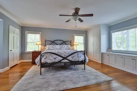 Bedroom - 930 Edwards Rd, Cincinnati, OH 45208 photo 2 of 5