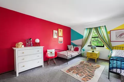 Bedroom - 7146 Royalgreen Dr, Cincinnati, OH 45244 photo 6 of 8