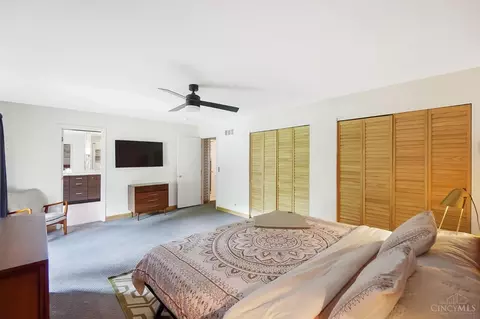 Bedroom - 7146 Royalgreen Dr, Cincinnati, OH 45244 photo 3 of 8