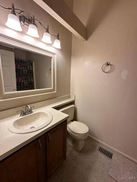 7921 Saddleback Pl, Maineville, OH 45039 photo 14
