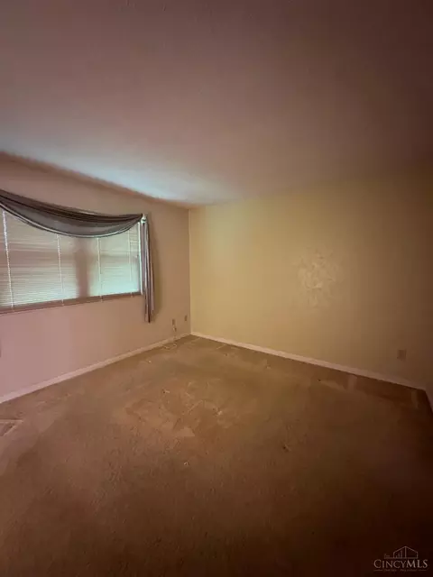 7921 Saddleback Pl, Maineville, OH 45039 photo 9
