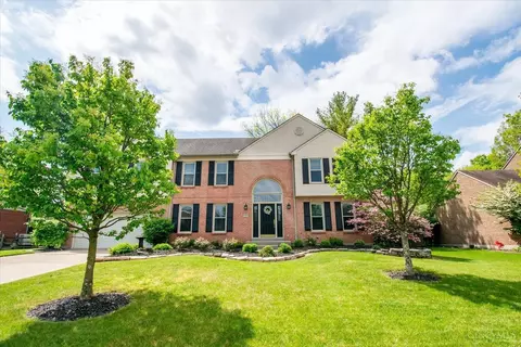 7035 Pinemill Dr, West Chester, OH 45069