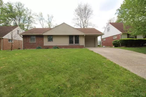 45 Hadley Rd, Greenhills, OH 45218
