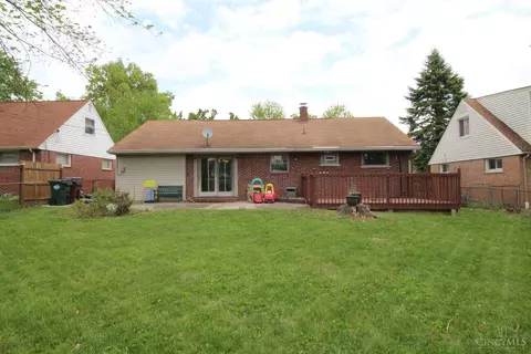 Exterior - 45 Hadley Rd, Greenhills, OH 45218 photo 1 of 4
