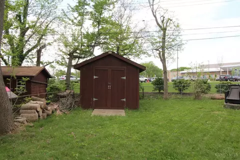 Exterior - 45 Hadley Rd, Greenhills, OH 45218 photo 4 of 4