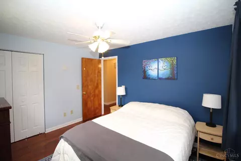 Bedroom - 45 Hadley Rd, Greenhills, OH 45218 photo 2 of 3