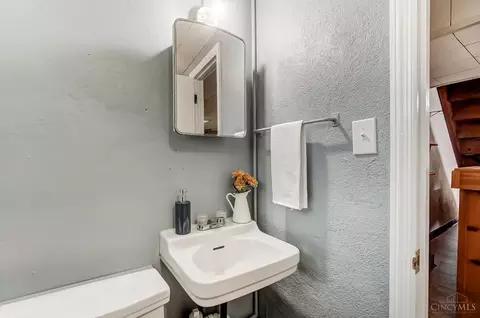 Bath - 3428 Gerold Dr, Cincinnati, OH 45238 photo 4 of 4