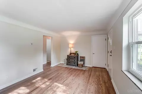 Living - 3428 Gerold Dr, Cincinnati, OH 45238 photo 3 of 4