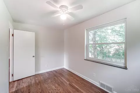 Bedroom - 3428 Gerold Dr, Cincinnati, OH 45238 photo 4 of 6
