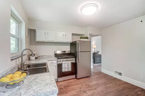 Kitchen - 3428 Gerold Dr, Cincinnati, OH 45238 photo 3 of 3