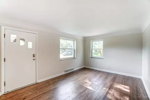 Living - 3428 Gerold Dr, Cincinnati, OH 45238 photo 2 of 4