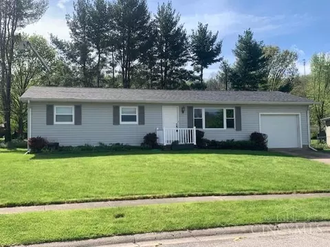 9027 Shadow Dr, Brookville, IN 47012