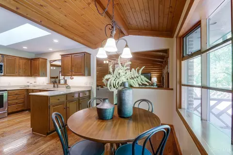 Dining - 5544 Foley Rd, Cincinnati, OH 45238 photo 3 of 6