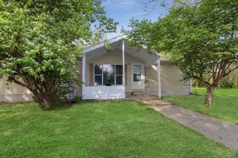 531 Robertson Rd, Felicity, OH 45120
