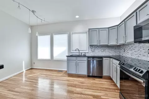 Kitchen - 935 Monastery St #A, Cincinnati, OH 45202 photo 2 of 3