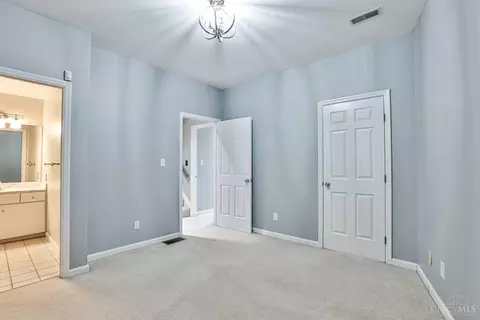 Bedroom - 935 Monastery St #A, Cincinnati, OH 45202 photo 3 of 3