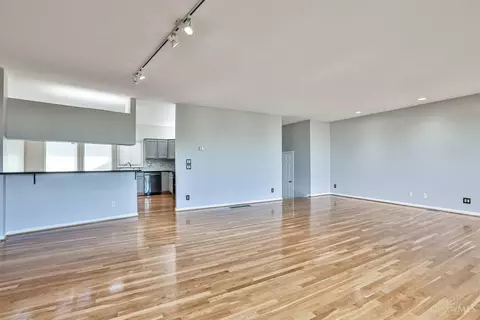Living - 935 Monastery St #A, Cincinnati, OH 45202 photo 5 of 5