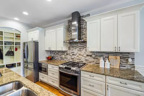 3156 Lookout Cir, Cincinnati, OH 45208 photo 7