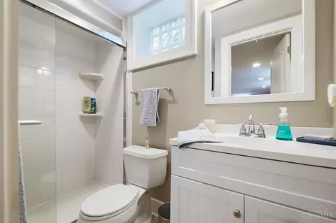 3156 Lookout Cir, Cincinnati, OH 45208 photo 37
