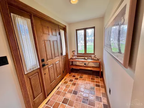 Entry Way - 7877 State Rd, Cincinnati, OH 45255 photo 1 of 1