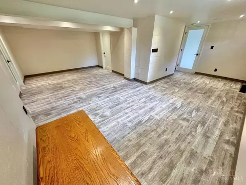 Living - 7877 State Rd, Cincinnati, OH 45255 photo 7 of 7