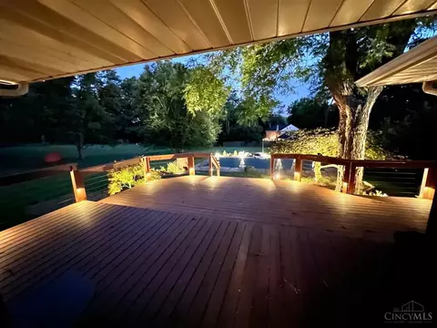 Exterior - 7877 State Rd, Cincinnati, OH 45255 photo 3 of 14