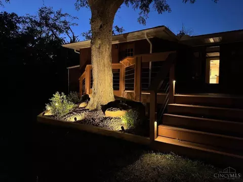 Exterior - 7877 State Rd, Cincinnati, OH 45255 photo 11 of 14