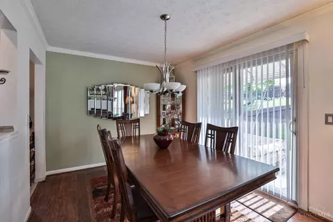 Dining - 149 Eagleview Way, Reading, OH 45215 photo 2 of 3