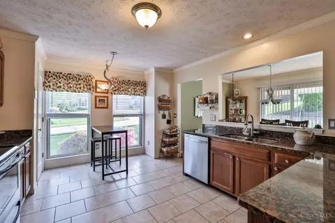 Kitchen - 149 Eagleview Way, Reading, OH 45215 photo 3 of 3