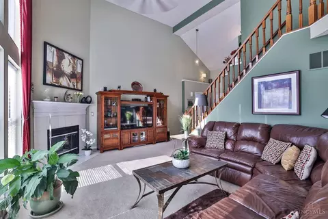 Living - 149 Eagleview Way, Reading, OH 45215 photo 2 of 4