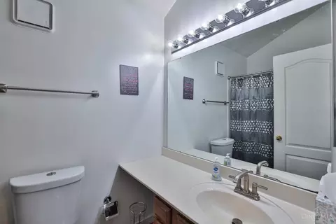 Bath - 149 Eagleview Way, Reading, OH 45215 photo 2 of 4
