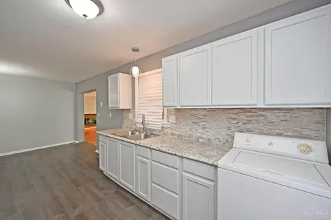 8524 Sunlight Dr, Cincinnati, OH 45231 photo 16