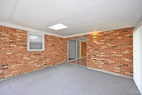 8524 Sunlight Dr, Cincinnati, OH 45231 photo 25