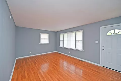 8524 Sunlight Dr, Cincinnati, OH 45231 photo 6